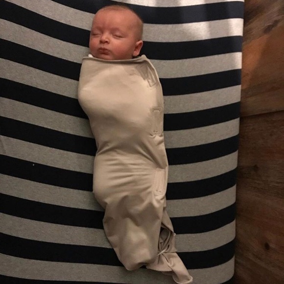 ollie swaddle size
